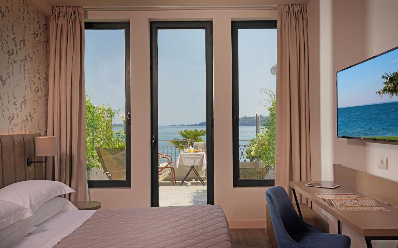 Hotel Du Lac ガルドーネ・リヴィエラ エクステリア 写真