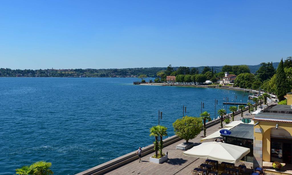 Hotel Du Lac ガルドーネ・リヴィエラ エクステリア 写真